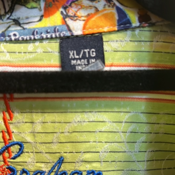 Robert Graham - Picture 2 of 5